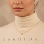 پلاک طلا اسم فاطمه کد 02 روی گردن مدل