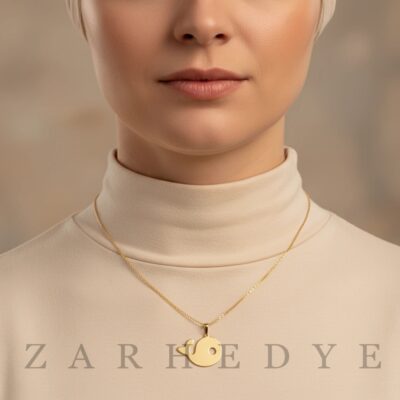آویز طلا ماهی کد 02 روی گردن مدل
