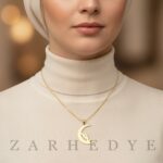 آویز طلا ماه و فرشته کد 01 روی گردن مدل