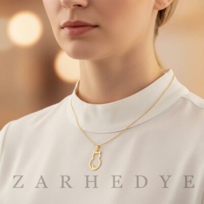 آویز طلا گربه کد 05 روی گردن مدل
