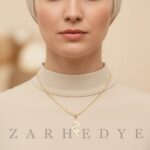 پلاک طلا اسم هانیه کد 04 روی گردن مدل