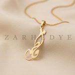 پلاک طلا اسم فاطمه کد 05 روی پارچه ابریشم